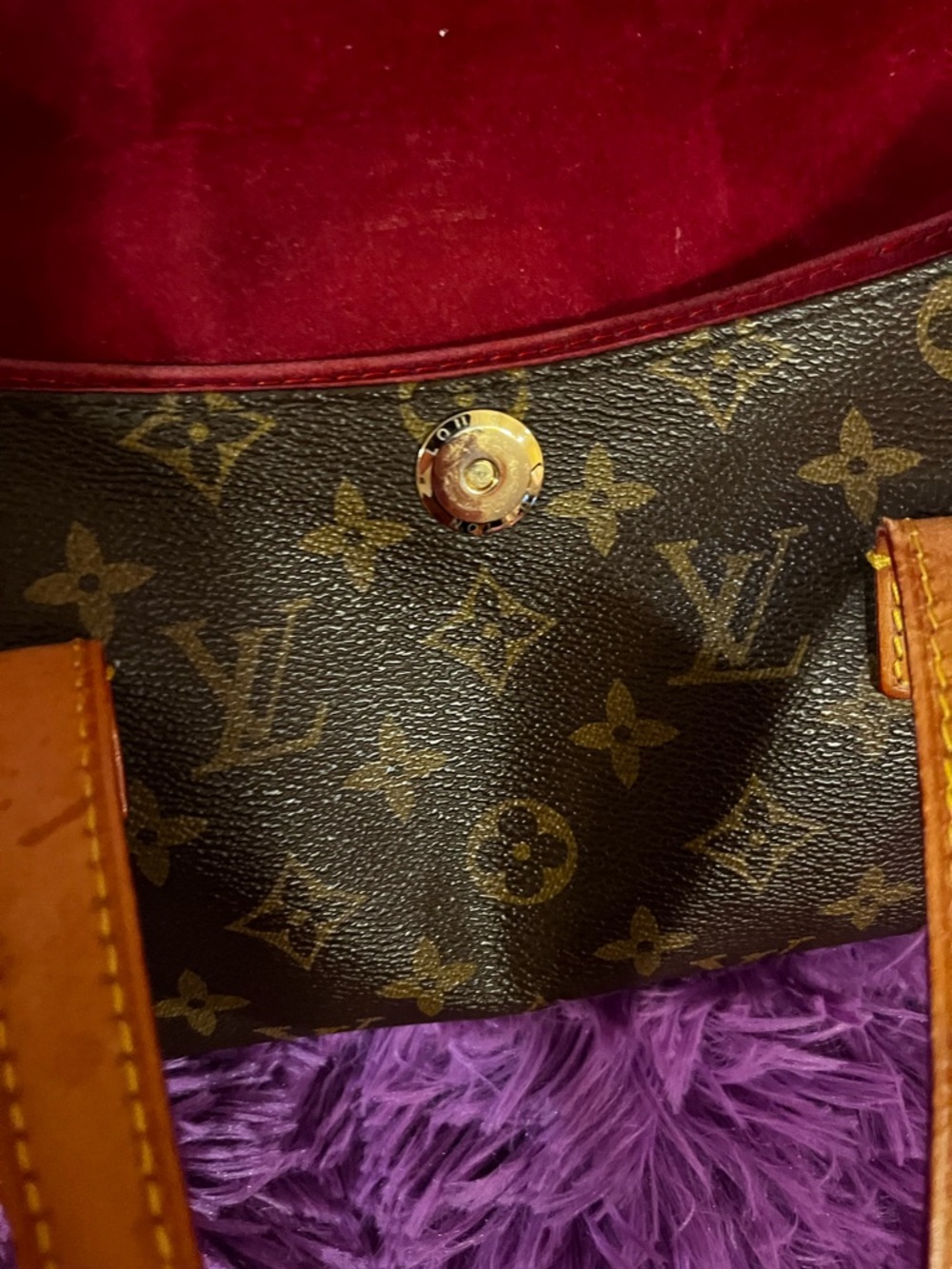 Louis Vuitton Monogram Canvas Shoulder Bag with Tan Straps - Picture 4 of 10